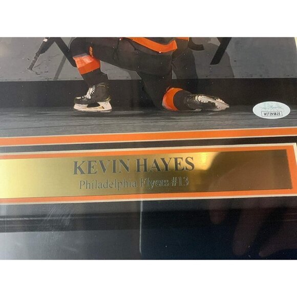 Kevin Hayes Autographed Signed Flyers 8x10 Spotlight Photo Framed JSA - Picture 5 of 5